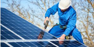 Installation Maintenance Panneaux Solaires Photovoltaïques à Omet